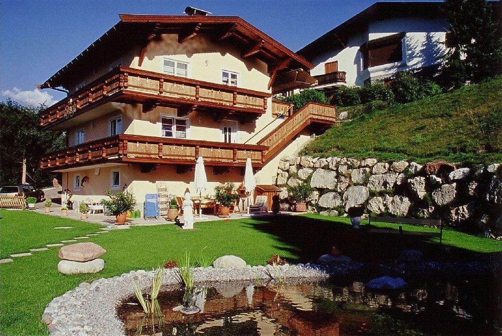 Romantik Aparthotel Sonnleitn Sankt Johann in Tirol Bagian luar foto