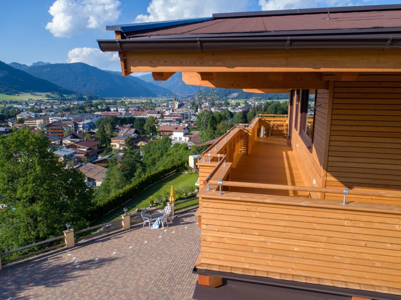 Romantik Aparthotel Sonnleitn Sankt Johann in Tirol Bagian luar foto